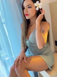 Lesia Sun Escort Model Köln 1